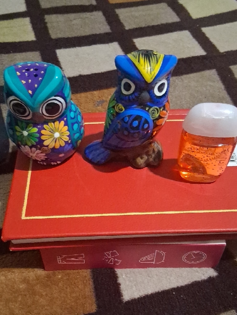 Hand-Painted Blue and Purple Owl Figurine Set Salt And Pepper - Home Accents - Picture 4 of 4